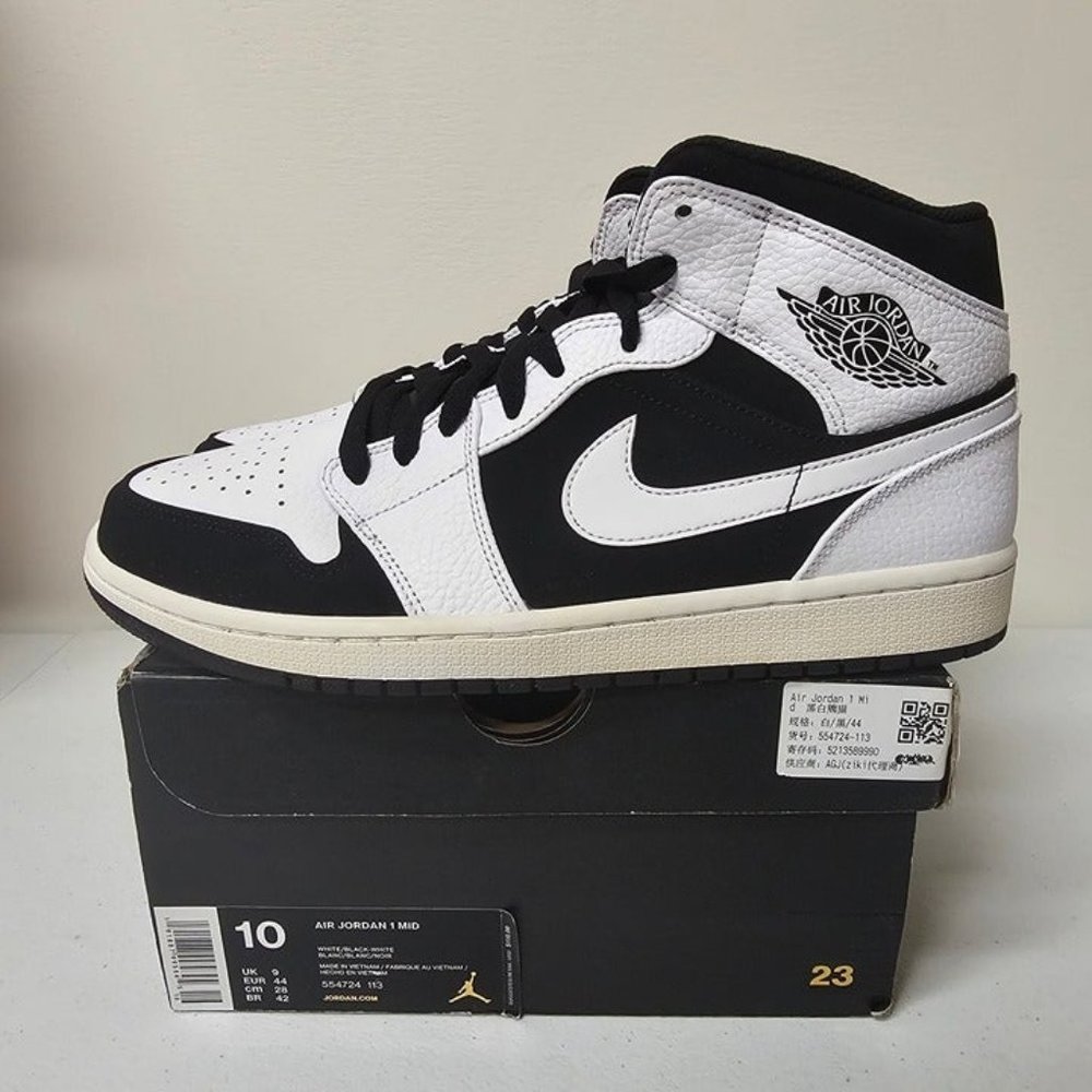 Brand New Jordan 1 Mid White Black Reverse Panda Size 10